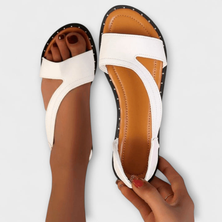 Dolara – Sandalias modernas con suela flexible