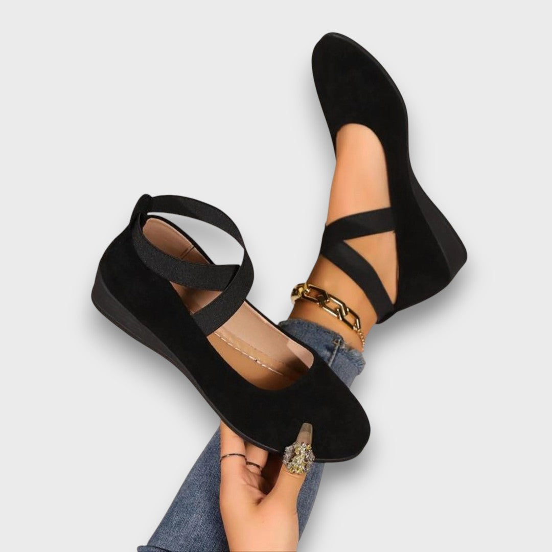 Arlena – Elegantes zapatos de cuña cerrados