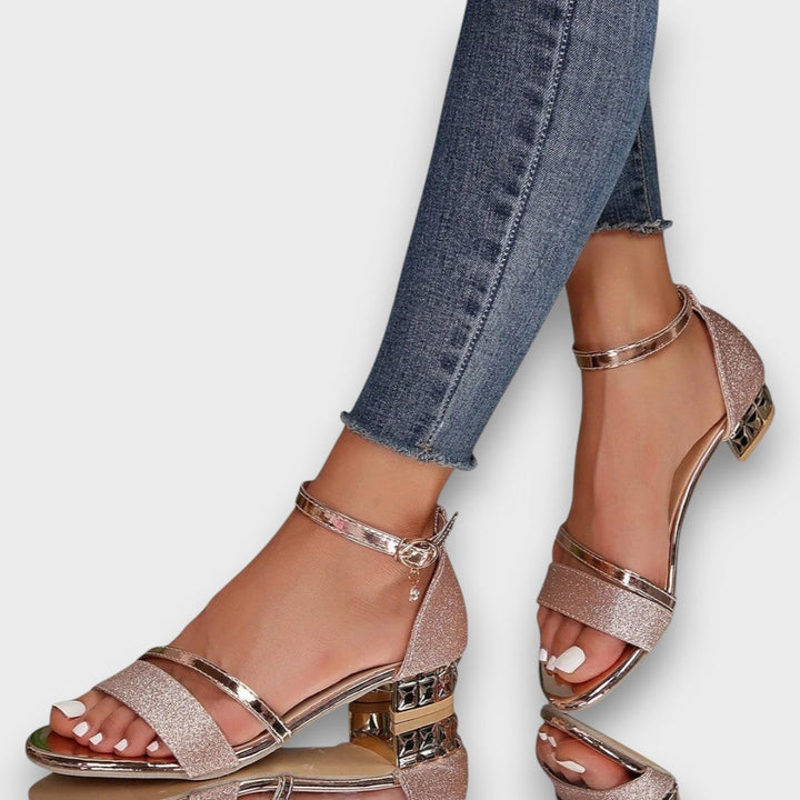Jazmín – Sandalias Elegantes con Tacón Bloque