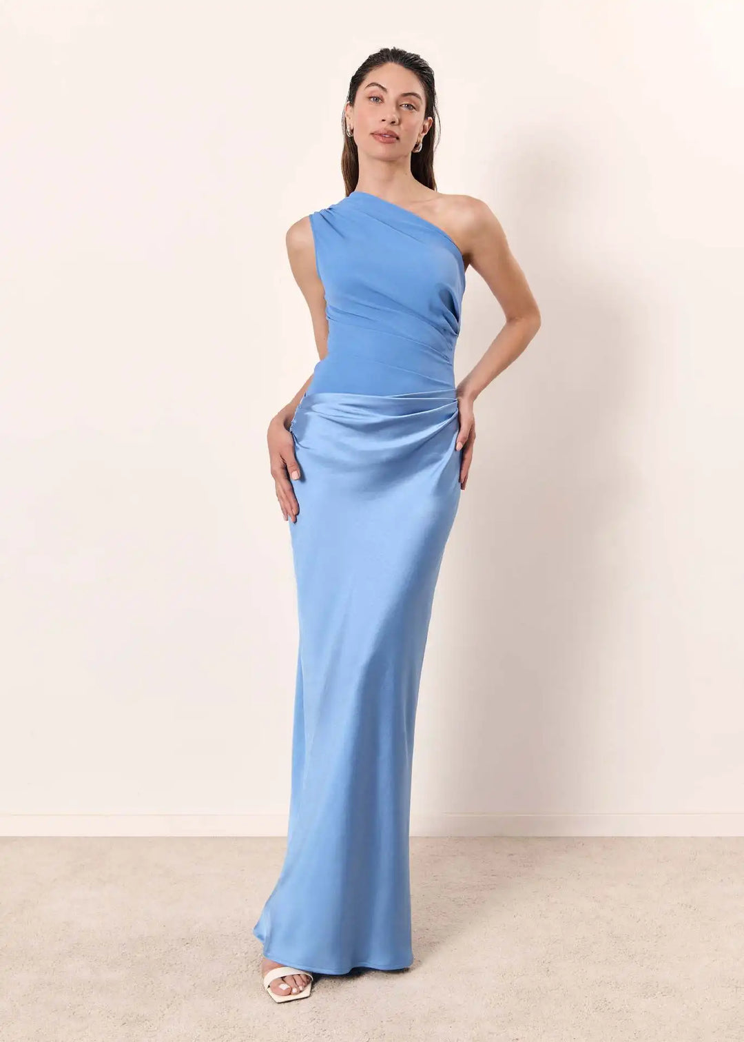 Vestido Maxi con Cintura en Satén