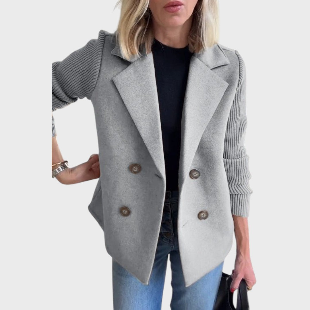 Emma - Blazer elegante con trenzas en las mangas