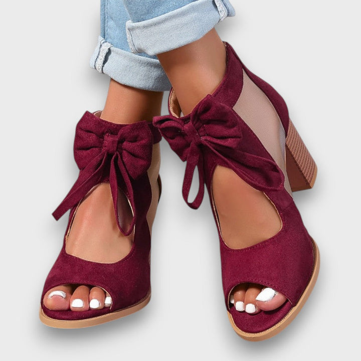 Alviera – Sandalias Elegantes con Lazo y Tacón Bloque
